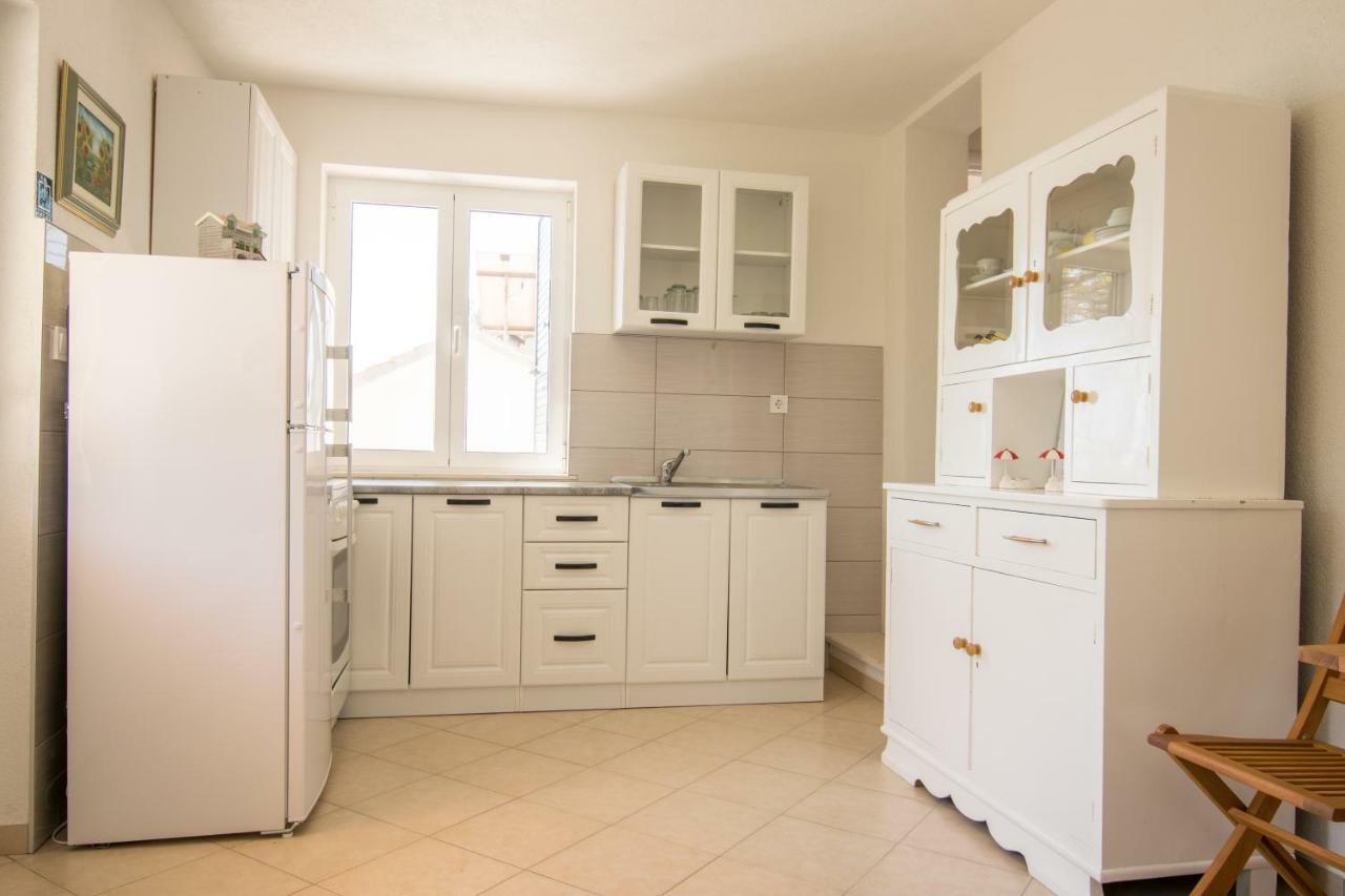 Apartman Pharia Affittacamere